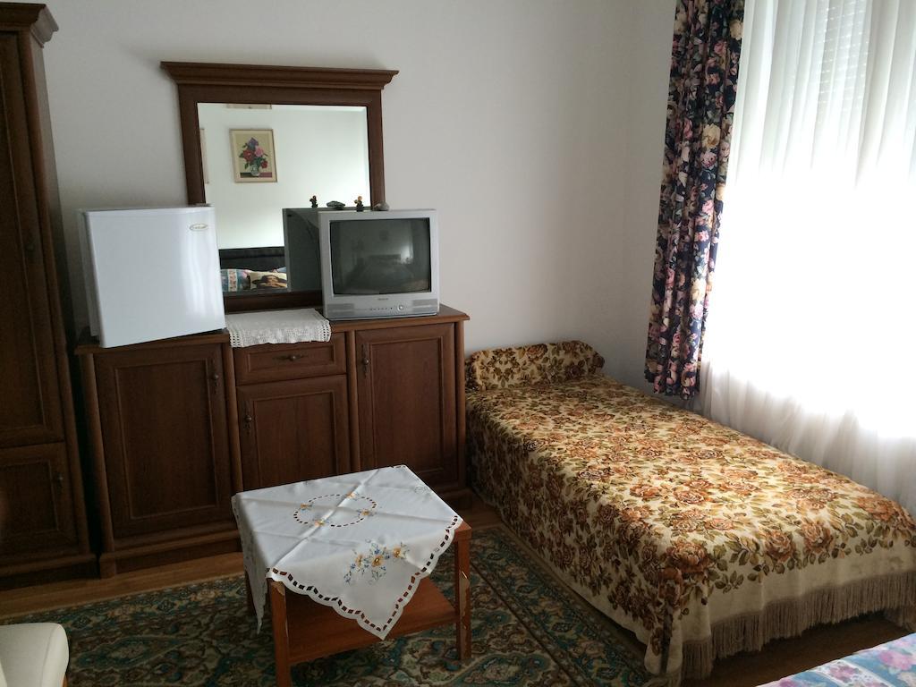 Villa Rubin Panzio Hajdúszoboszló Rum bild